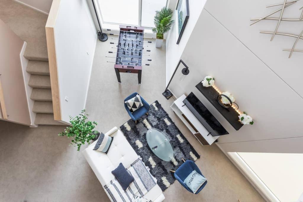 Upscale 3Br Penthouse By Cozysuites Indianapolis Bagian luar foto