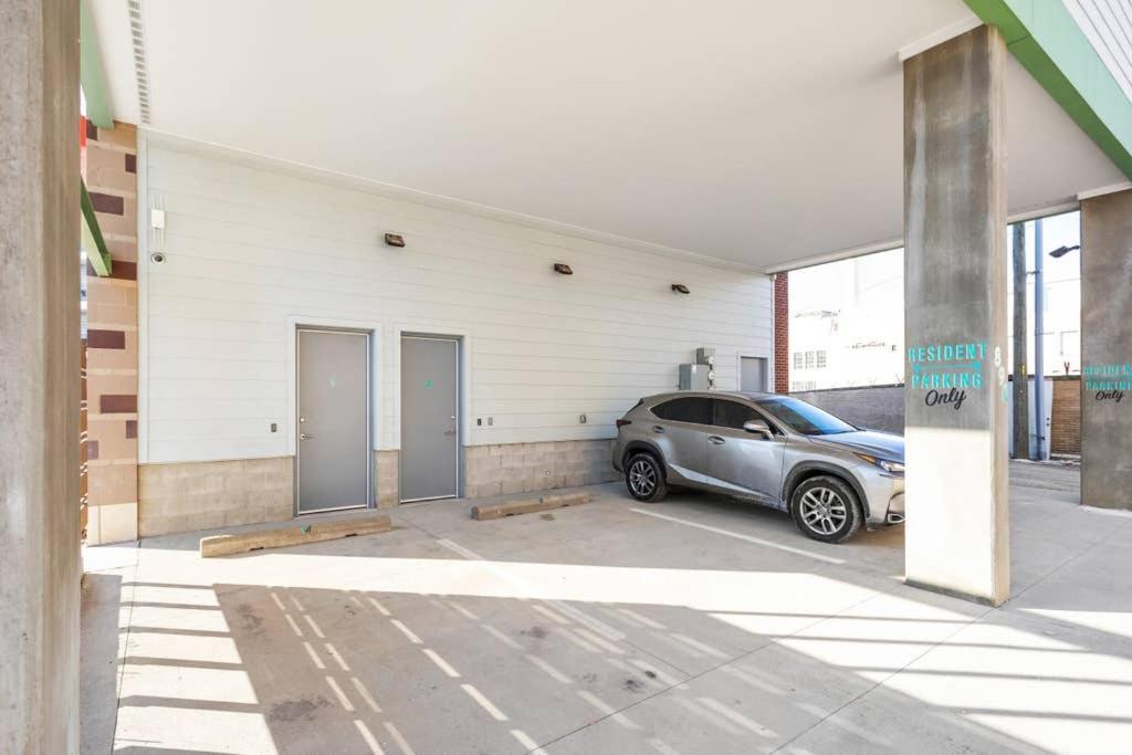 Upscale 3Br Penthouse By Cozysuites Indianapolis Bagian luar foto